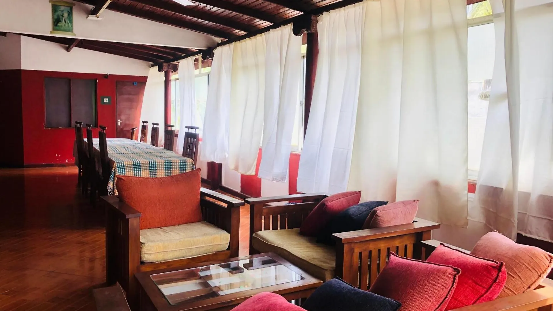 Pensión Kandyan Holiday Center